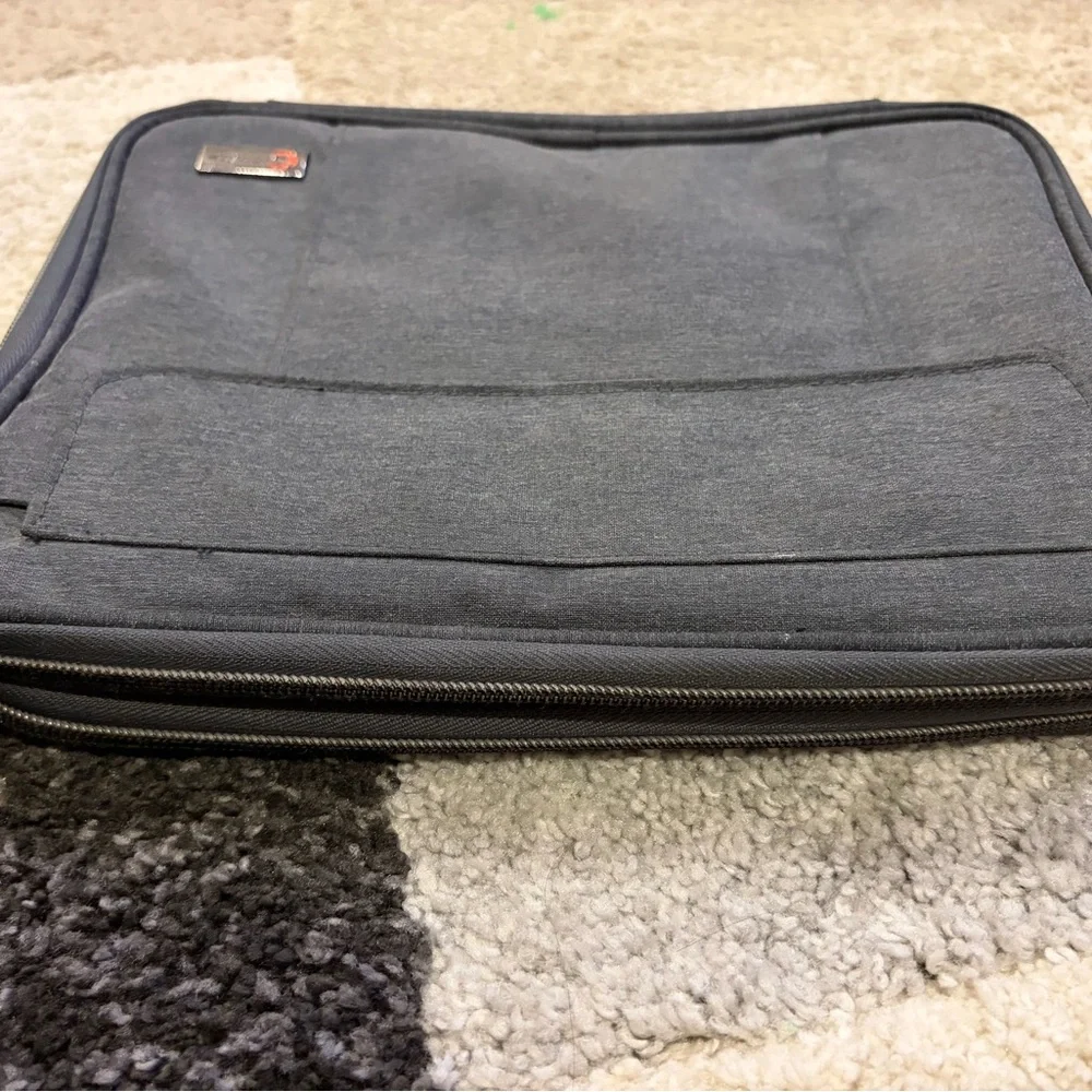 Q-smile Cable Organizer Bag Double Layer Water Resistant 12x9x2 Gray